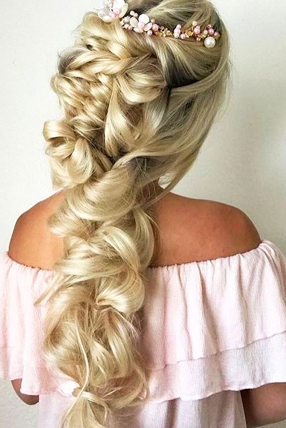 15 Best Prom Hairstyles For Long Hair