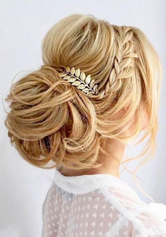 15 Best Prom Hairstyles For Long Hair