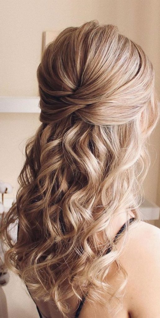 15 Best Prom Hairstyles For Long Hair (1)