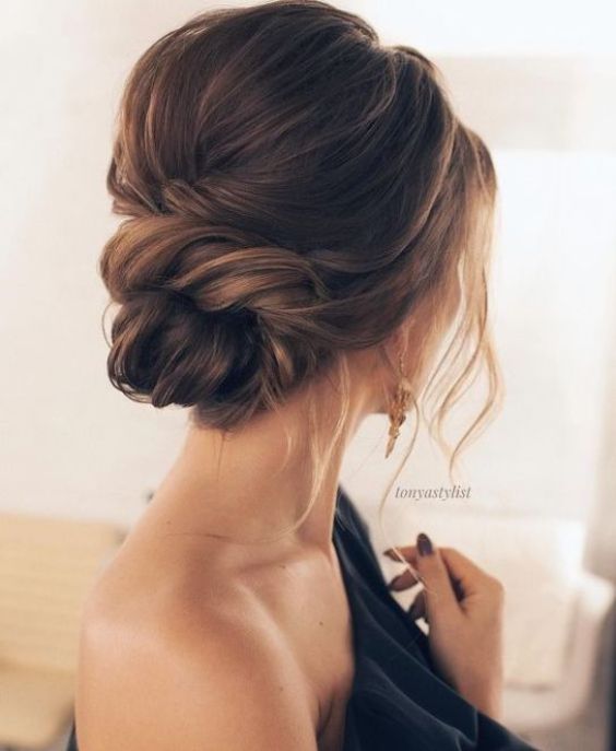 15 Best Prom Hairstyles For Long Hair (1)