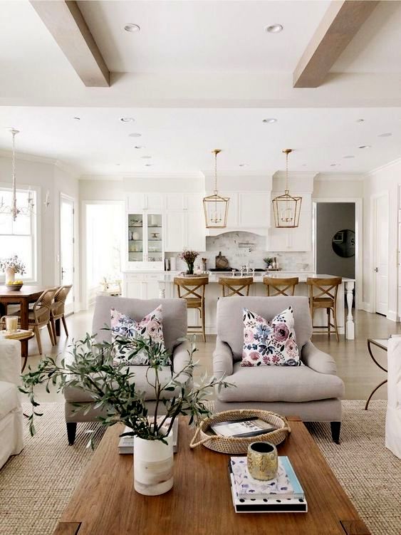 30 Elegant Summer Living Room Decor Ideas You Can Actually Adopt