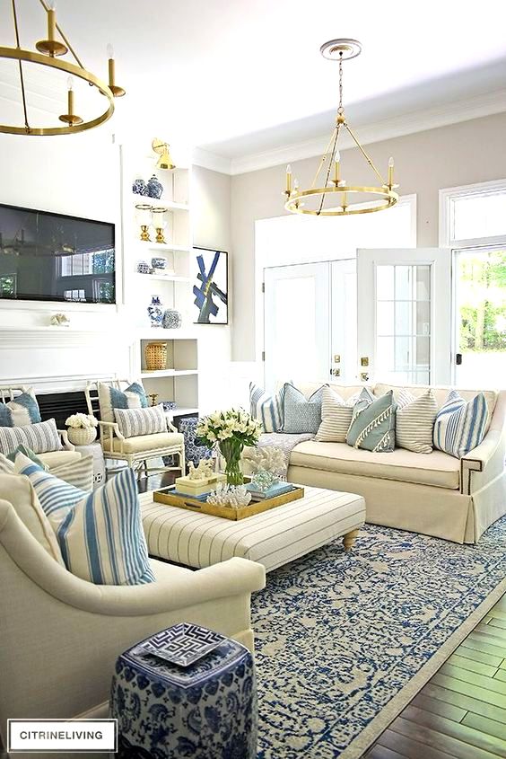 30 Elegant Summer Living Room Decor Ideas You Can Actually Adopt