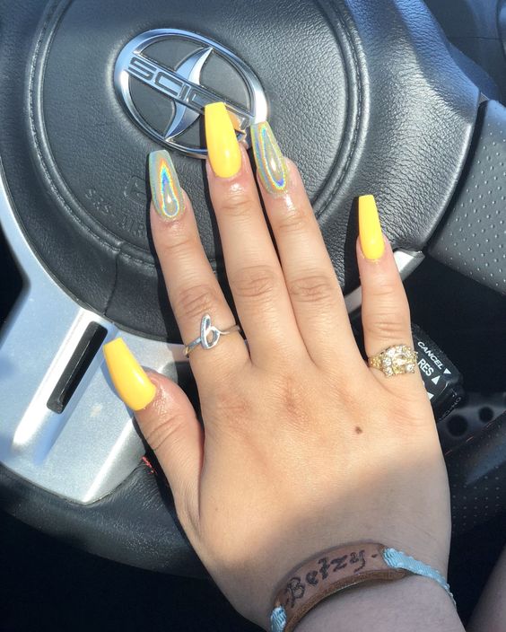 30 Glittering Summer Yellow Nails For All Coffin Nails