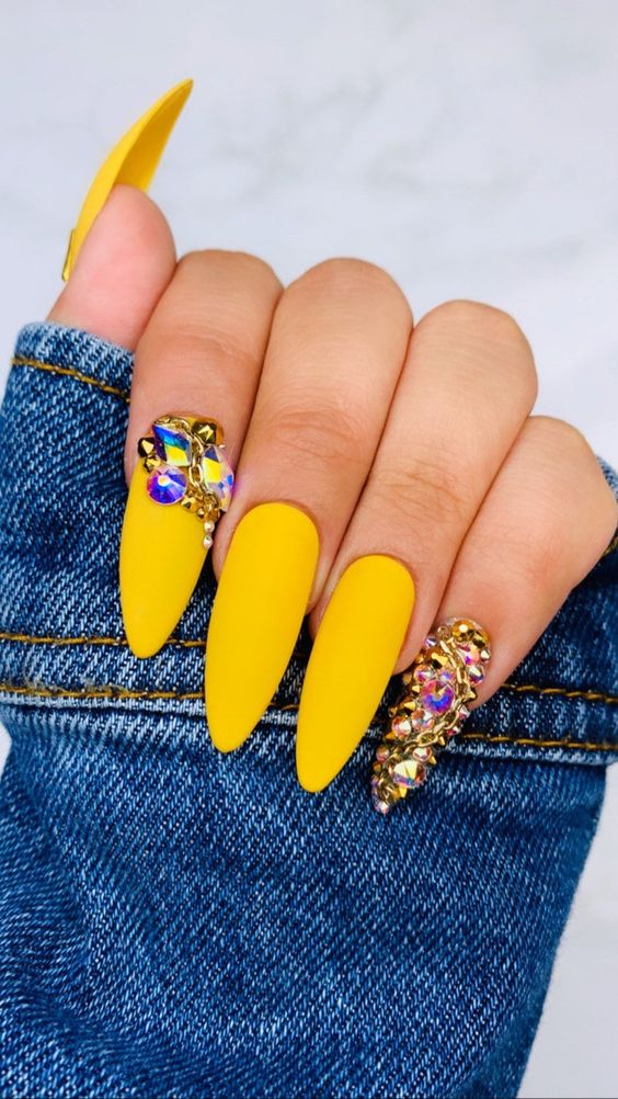 30 Glittering Summer Yellow Nails For All Coffin Nails