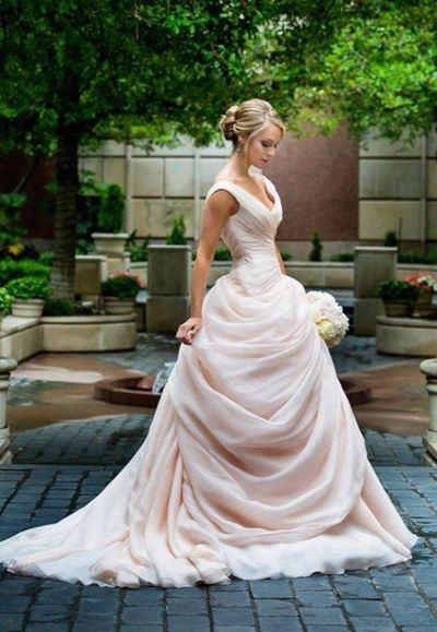30 Summer Wedding Princess Gowns