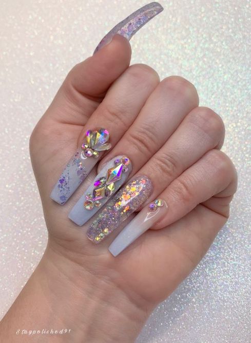 25 Beautiful Bling Nails with Glitters that You Dreamt Of 2021