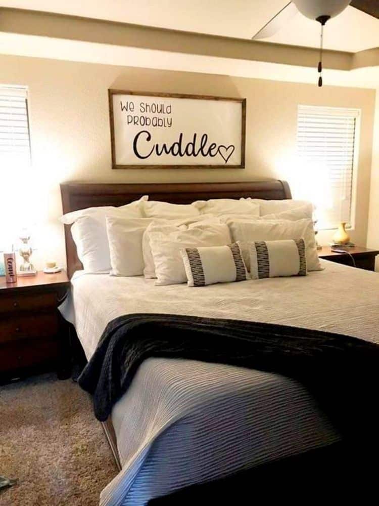 DIY Bedroom Decors For Couple Idea