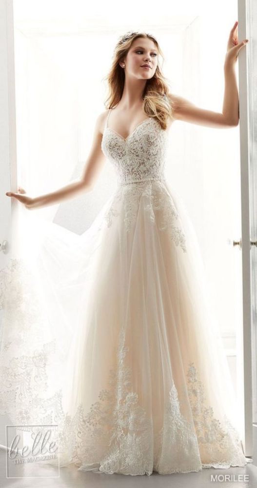 25 Romantic Spring Wedding Gown Collection Only For You 2021