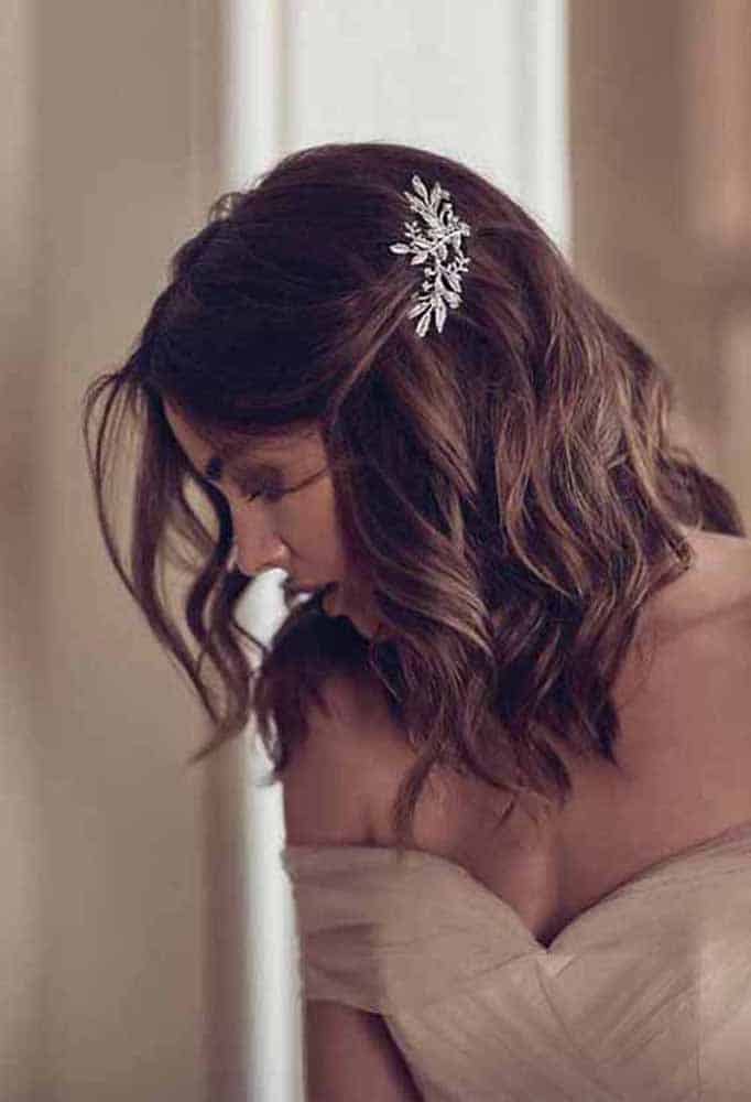 30 Best Short Wedding Hairstyles To Try This Season