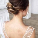 30 Best Short Wedding Hairstyles To Try This Season