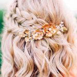 30 Best Short Wedding Hairstyles To Try This Season