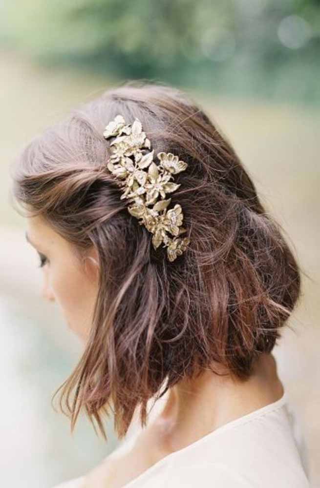 30 Best Short Wedding Hairstyles To Try This Season