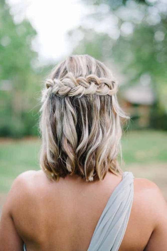 30 Best Short Wedding Hairstyles To Try This Season