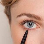 9 Makeup Tricks that Make Your Eyes Look Bigger