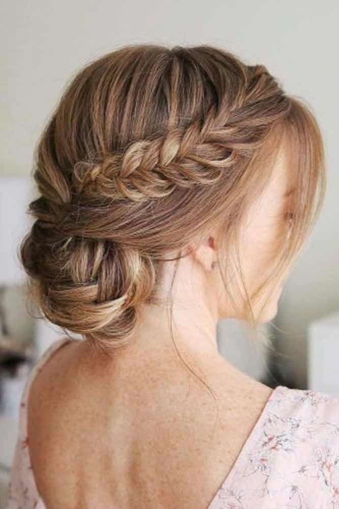 46 Eye-Catching Winter Formal Hairstyles to try in this Winter 2021