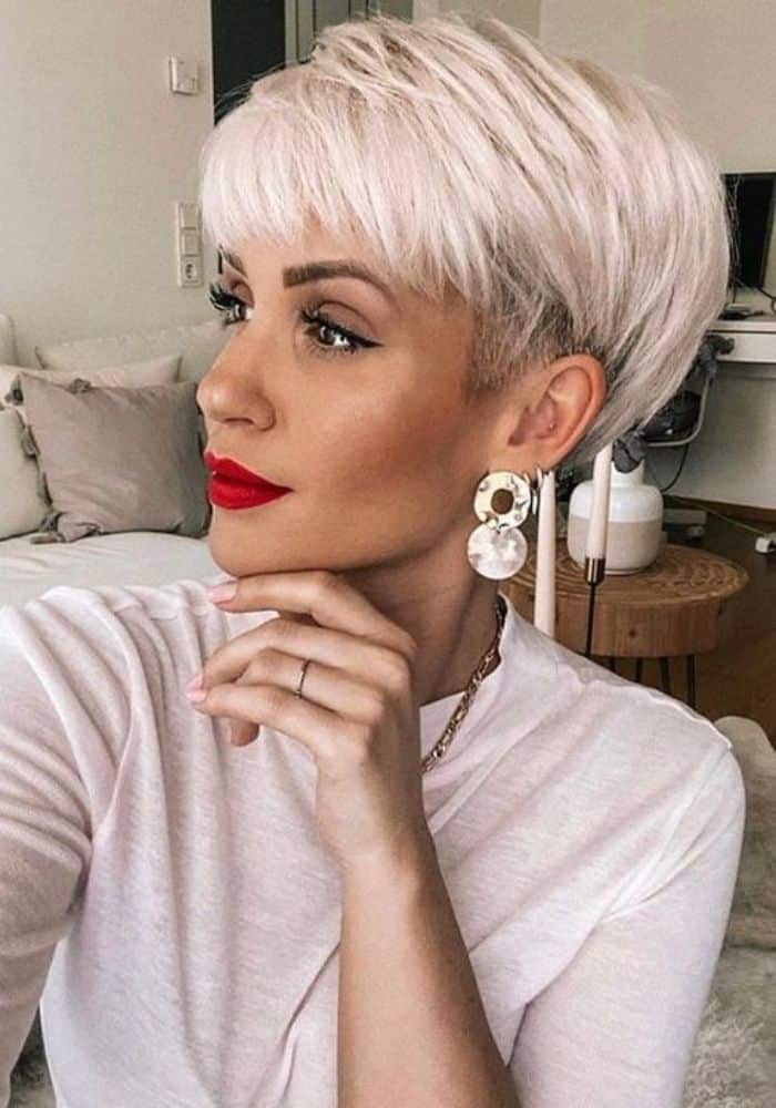 Beautiful Short Hairstyles For Thick Hair