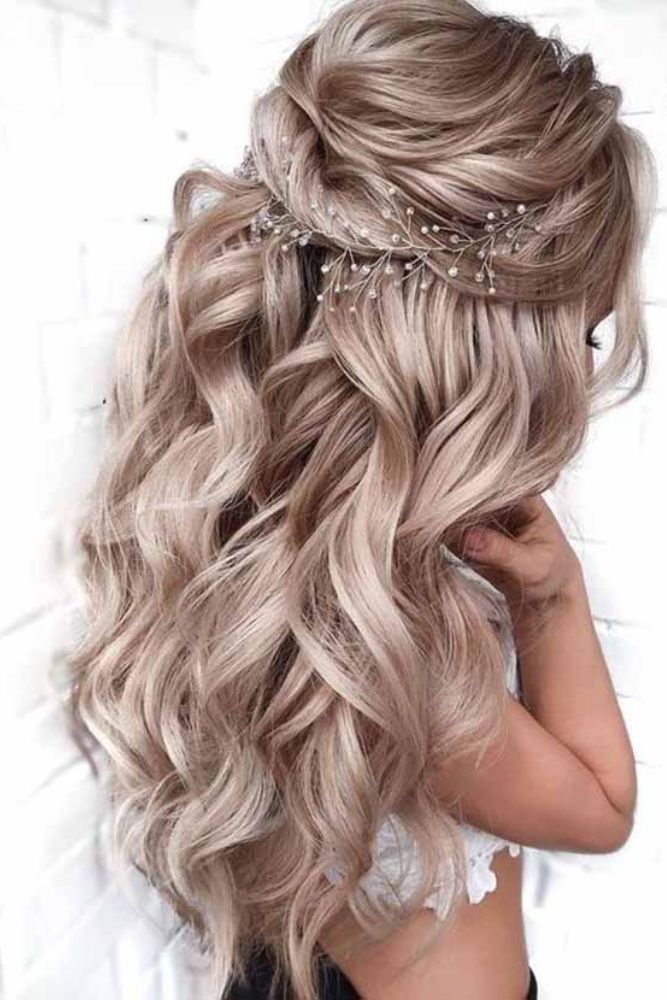 Lovely Wedding Hairstyles Half Up Half Down for Women