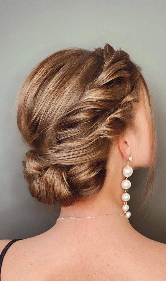 Twisted Side Bun-DIY Homecoming hairstyles